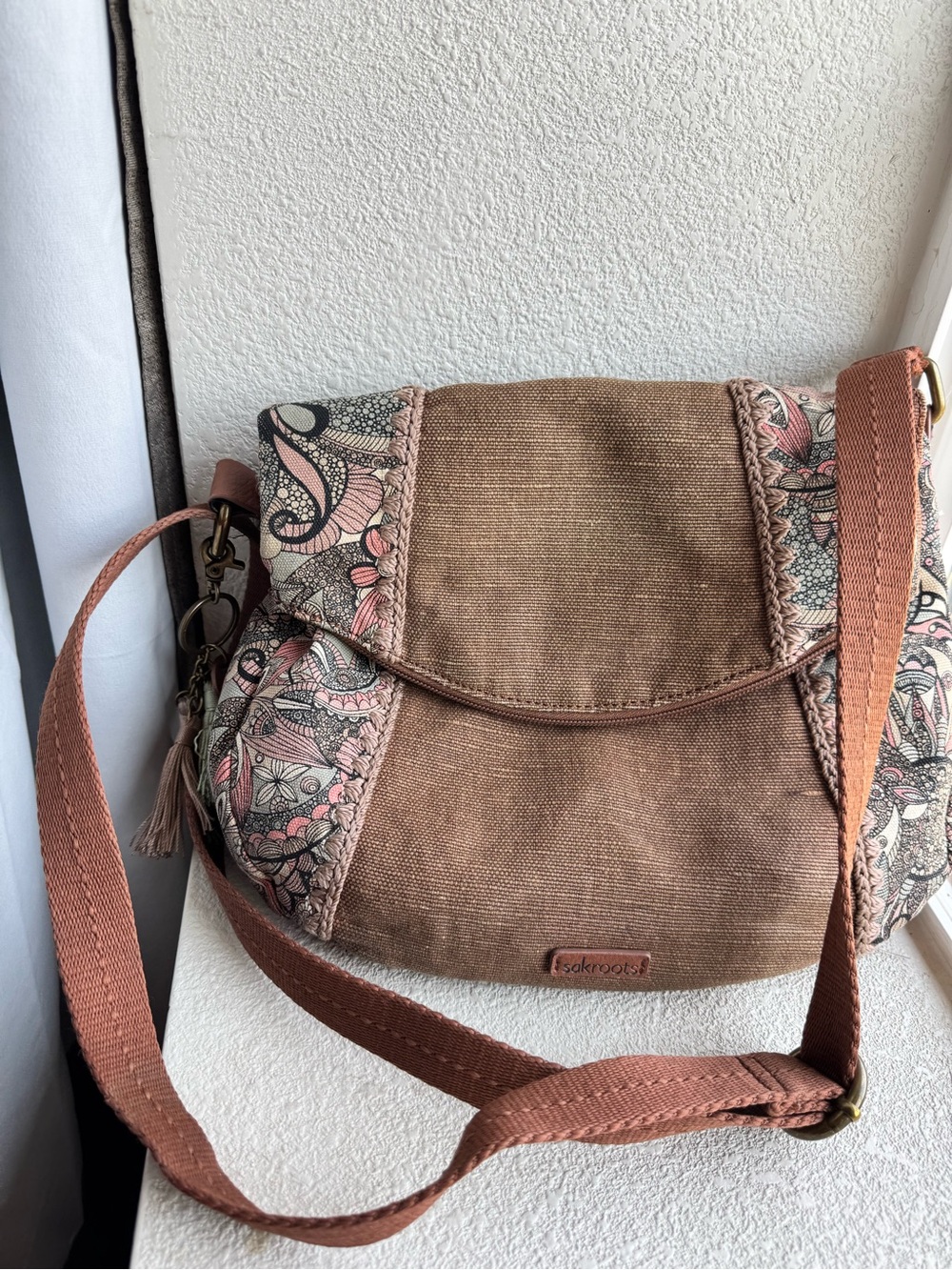 Sakroots Floral Accent Crossbody in Dusty Rose and Brown